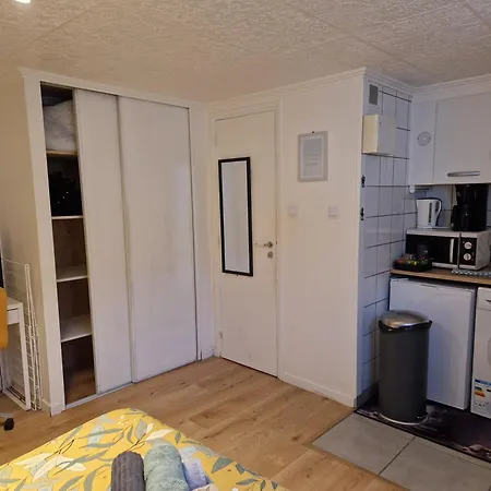 Apartamento à Côté Du Rer Le Guichet à *